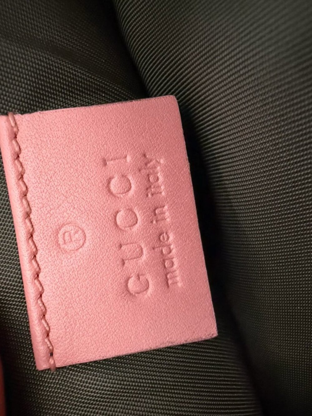 Gucci Supreme Face Medium Pouch - Picture 7 of 7